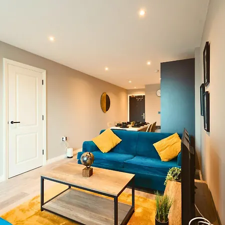 Daire Springwell Gardens Near Station & Centre *