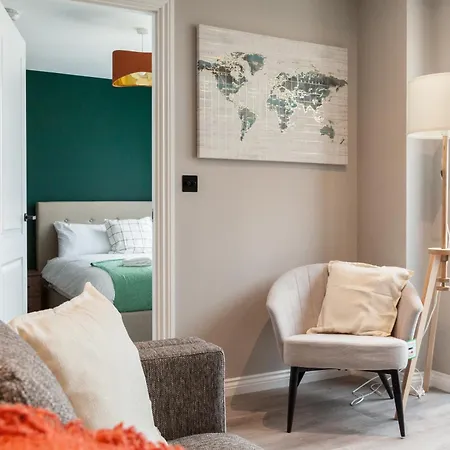 Springwell Gardens Near Leeds Station & Centre Leeds (West Yorkshire)