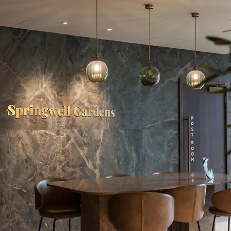 Springwell Gardens Near Station & Centre