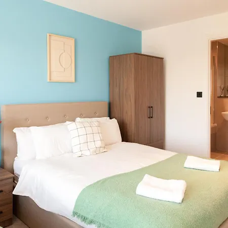 Apartment Springwell Gardens Near Leeds Station & Centre *