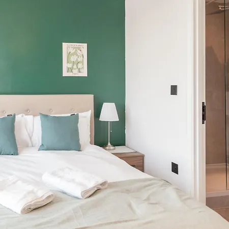 Apartment Springwell Gardens Near Leeds Station & Centre Leeds (West Yorkshire)