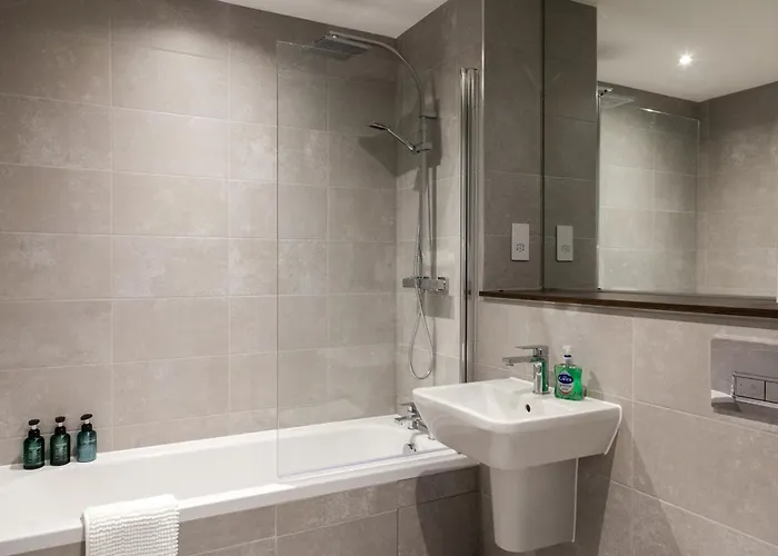 Апартаменти Springwell Gardens Near Station & Centre Лідс