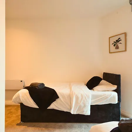 公寓 Springwell Gardens Near Station & Centre