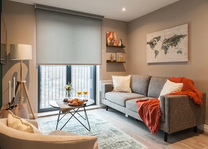 Springwell Gardens Near Station & Centre Апартаменты