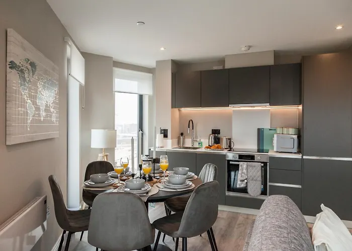 Springwell Gardens Near Station & Centre Апартаменты